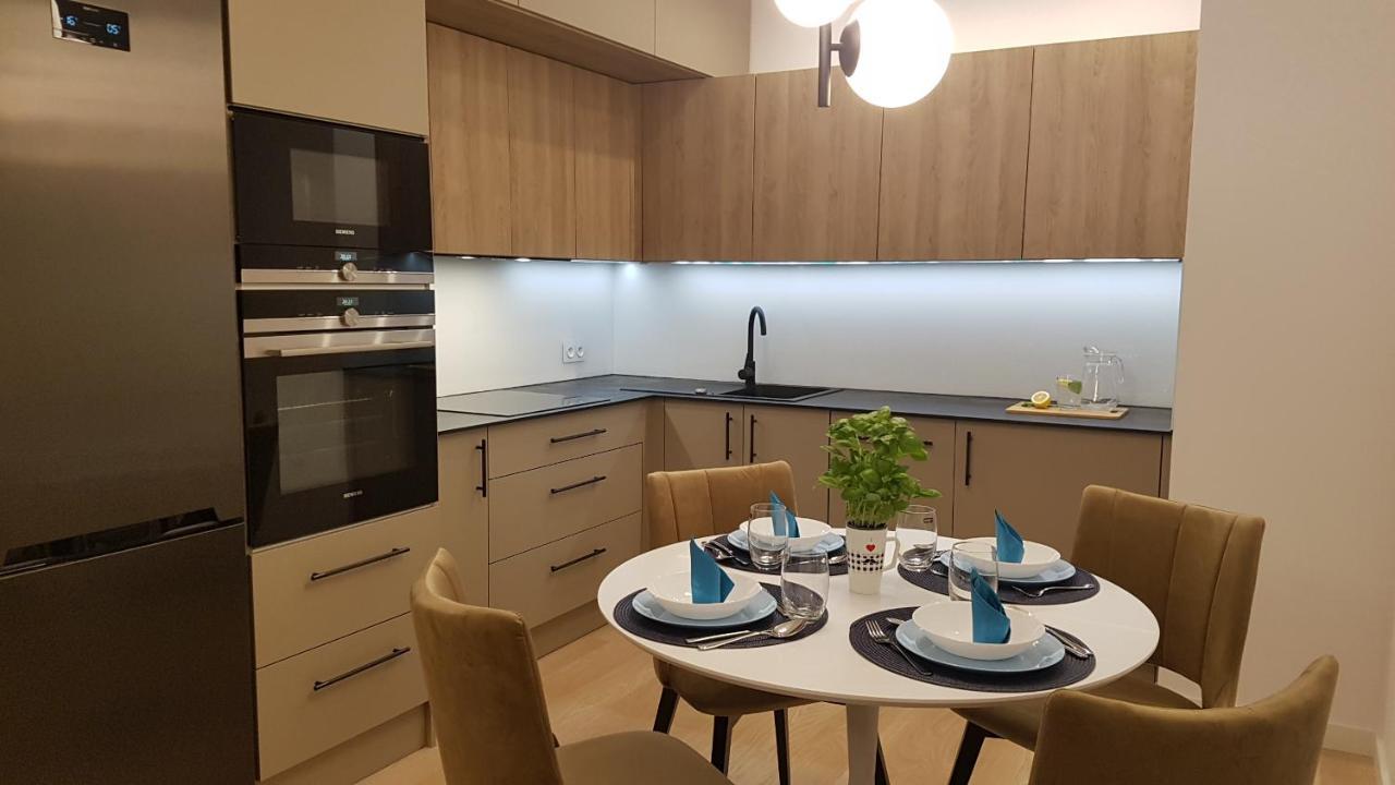 Apartament Zajezdnia Apartment Gdansk Bagian luar foto