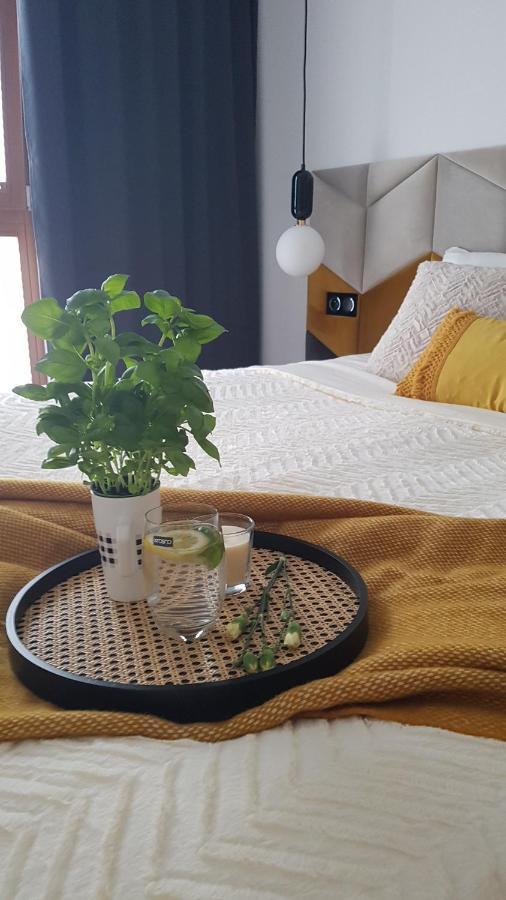 Apartament Zajezdnia Apartment Gdansk Bagian luar foto