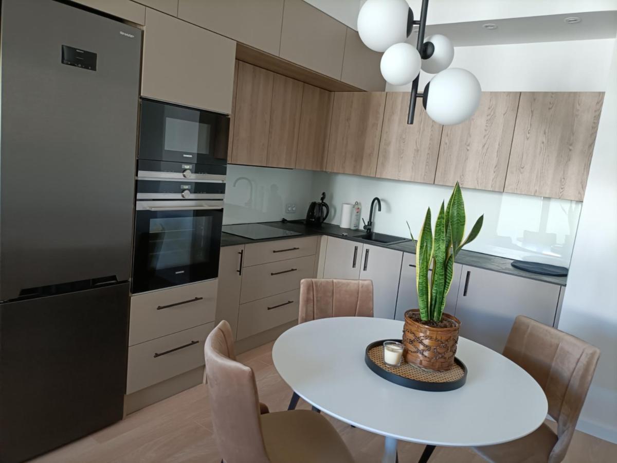 Apartament Zajezdnia Apartment Gdansk Bagian luar foto